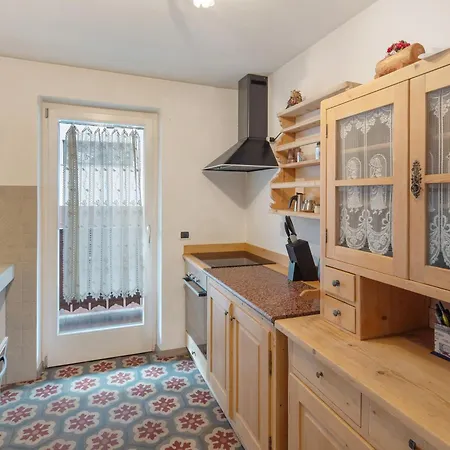 Apartment Giulia *