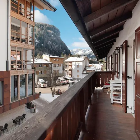 Apartment Giulia Canazei